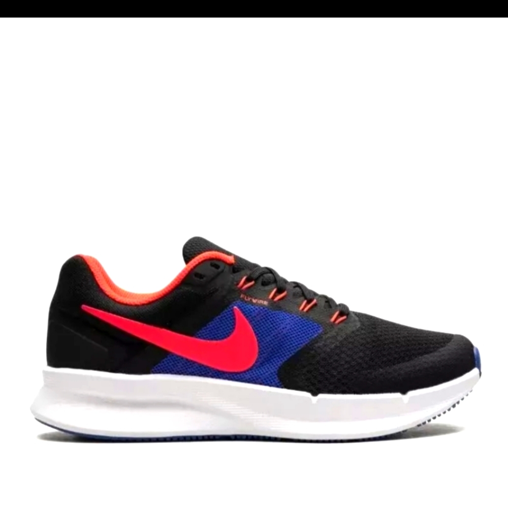 Womens Nike Run Swift III